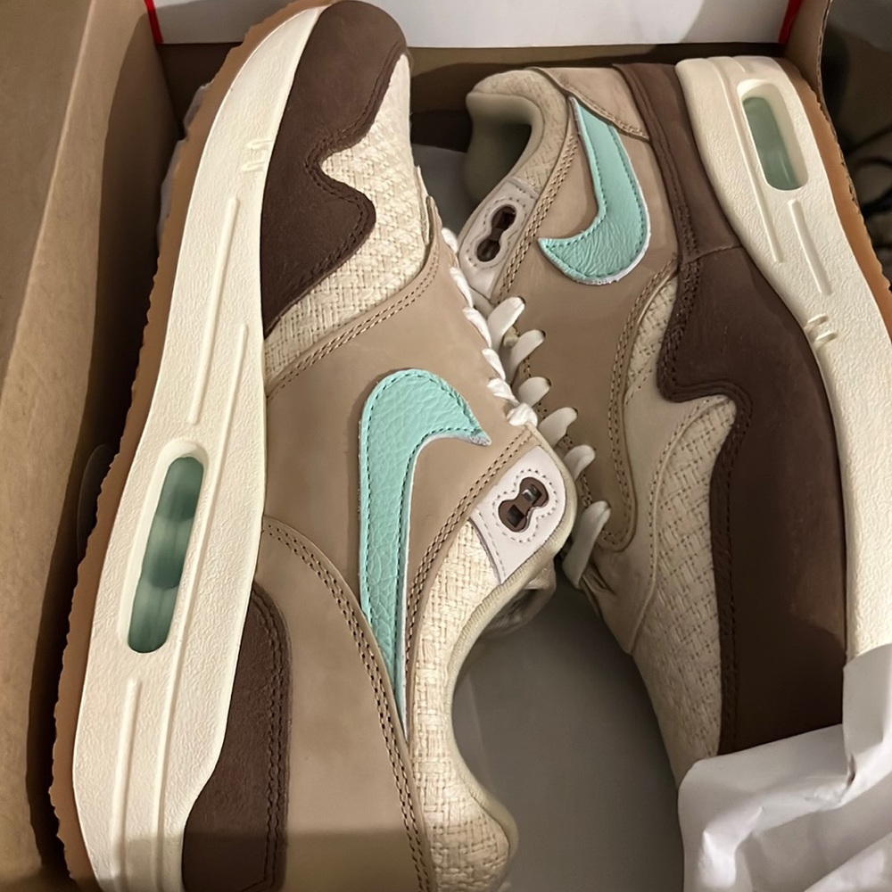 New with Box Nike Air Max 1 Premium “Crepe Brown “